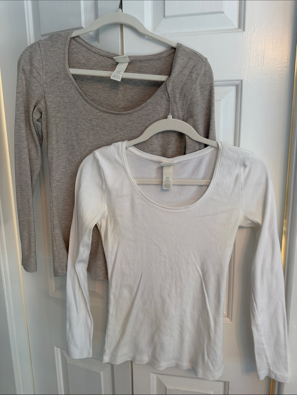 Classic Scoop Neck Long Sleeve Top - White & Beige Light Grey